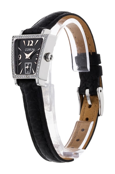 Corum Trapeze 105.304.20